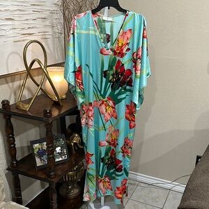 Natori Floral V-Neck Kaftan Dress